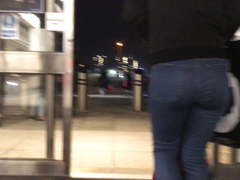 Thick round british teen ass in jeans