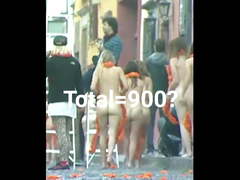 How many nude women are there? ( 900?)