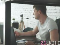 Horny dude loves sucking toes while banging hot chick Ivana 