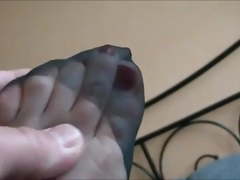 Hawt aged feet in nylons