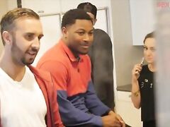 EP106 BTS091 - Contestants & Judges Hang Out In The Kitchen