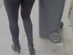 TIGHT SKINNY ASS JEANS CANDID